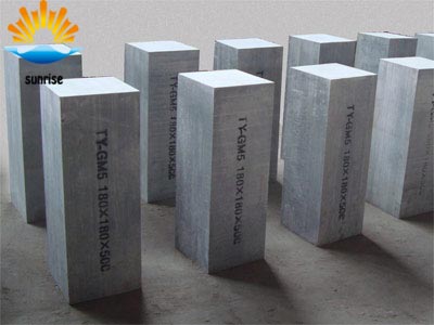 Selection of refractory materials and masonry