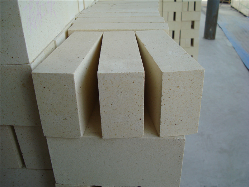 Factors that lead to erosion of glass furnace refractory bricks