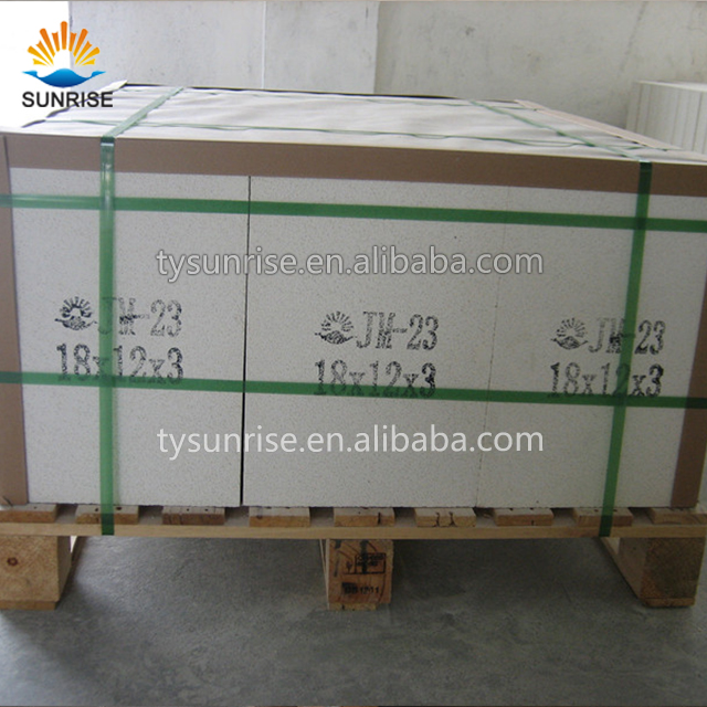 Extrusion type thermal insulation brick