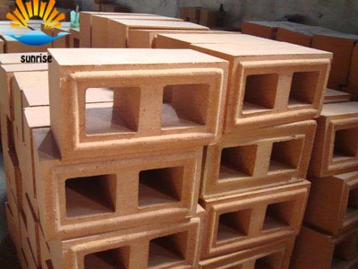 Causes of reticular cracks in high alumina refractory bricks